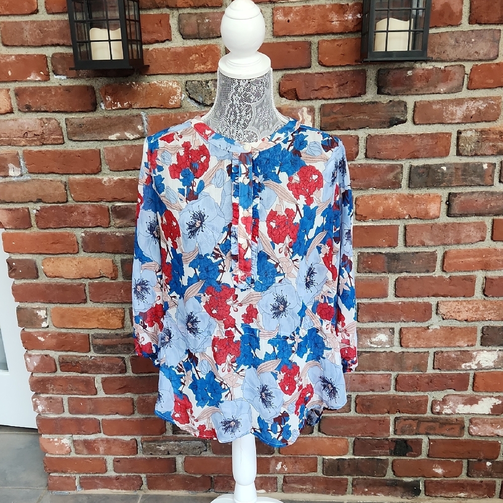 Liz Claiborne Red and Blue Floral Top